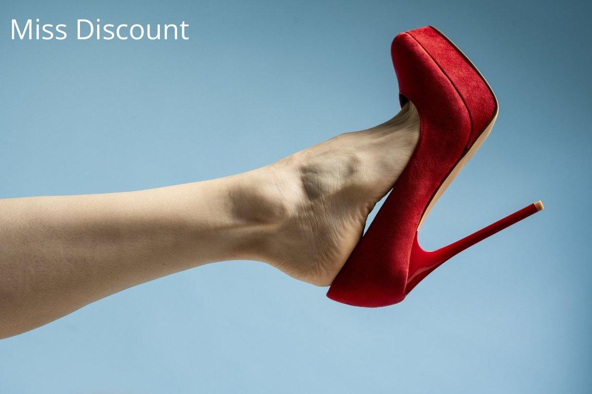 Chaussures rouges vibrantes: l'audace sans faux-pas pour un style sophistiqué.