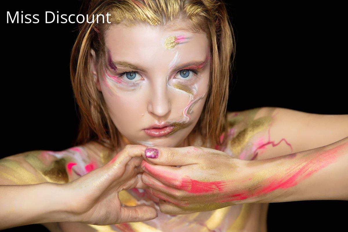 Couleurs éclatantes et effets saisissants : l'art de sublimer chaque teint avec précision.