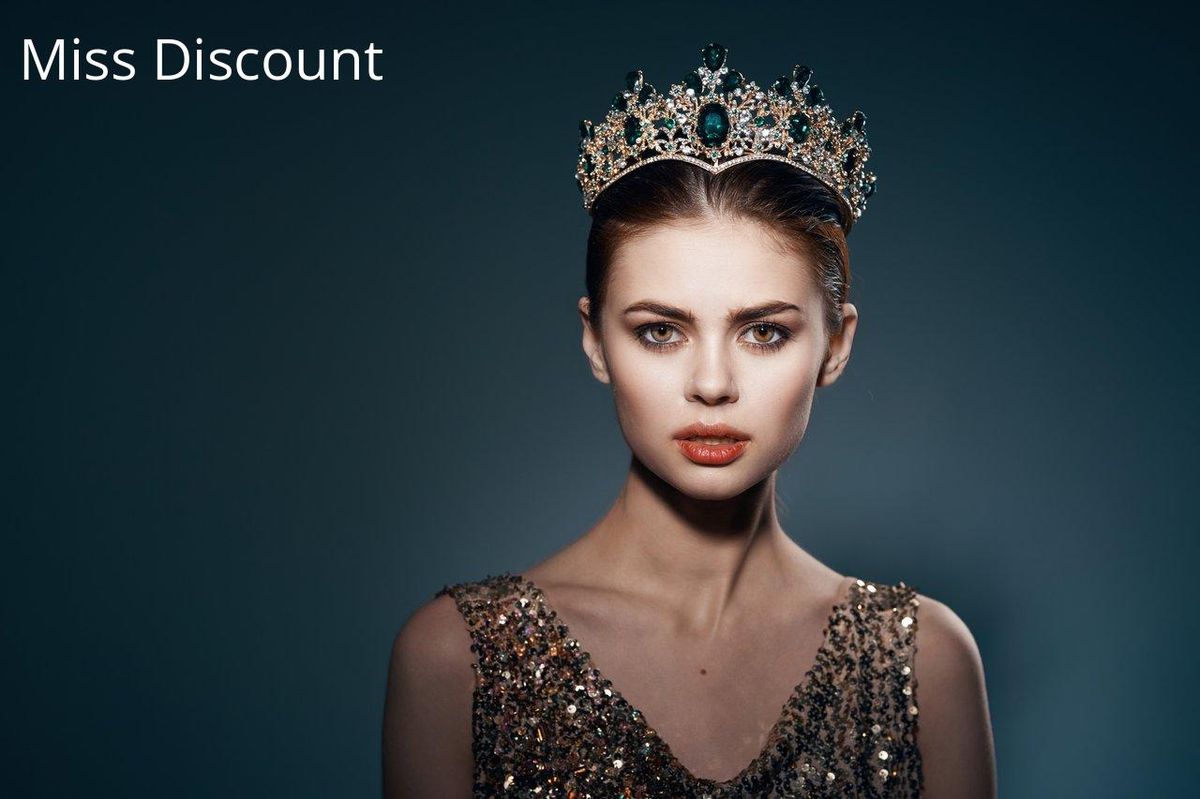 Éclat royal: une couronne éclatante souligne l'impact des bijoux tendance cette année.