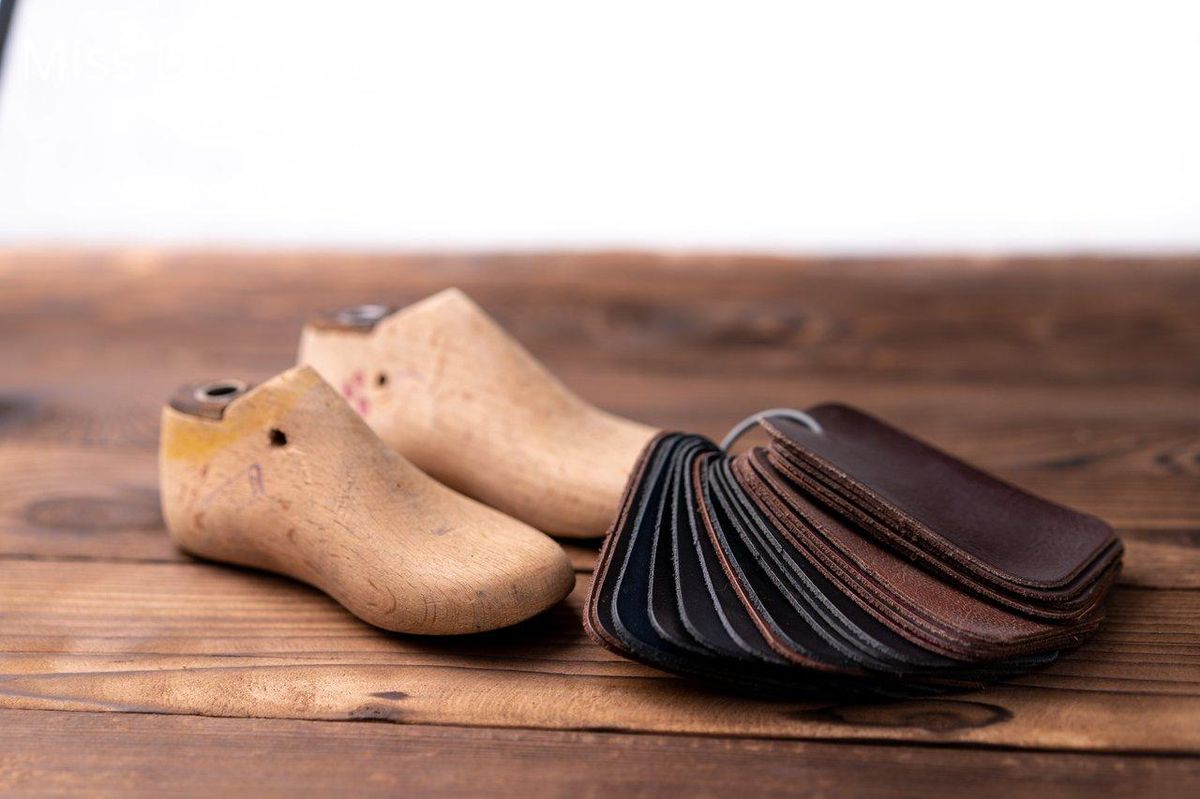 Moules et échantillons : la base pour personnaliser vos baskets avec style et créativité.