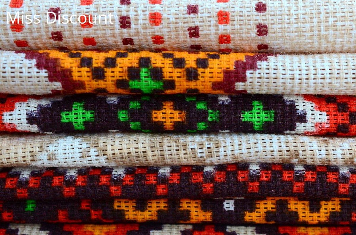 Tissus colorés pour mettre en avant votre morphologie: motifs vibrants et matières texturées.