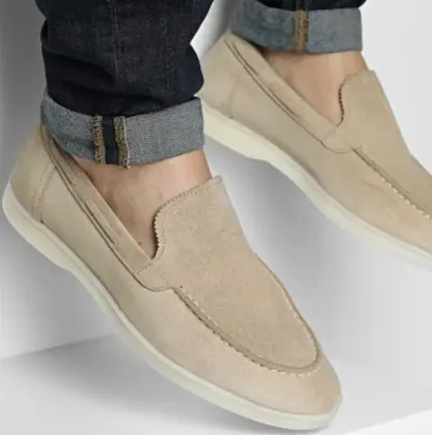 8 raisons d’acheter des mocassins : Un choix pratique, élégant et intemporel