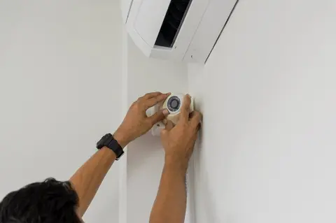 Pourquoi installer une caméra espion chez soi ?